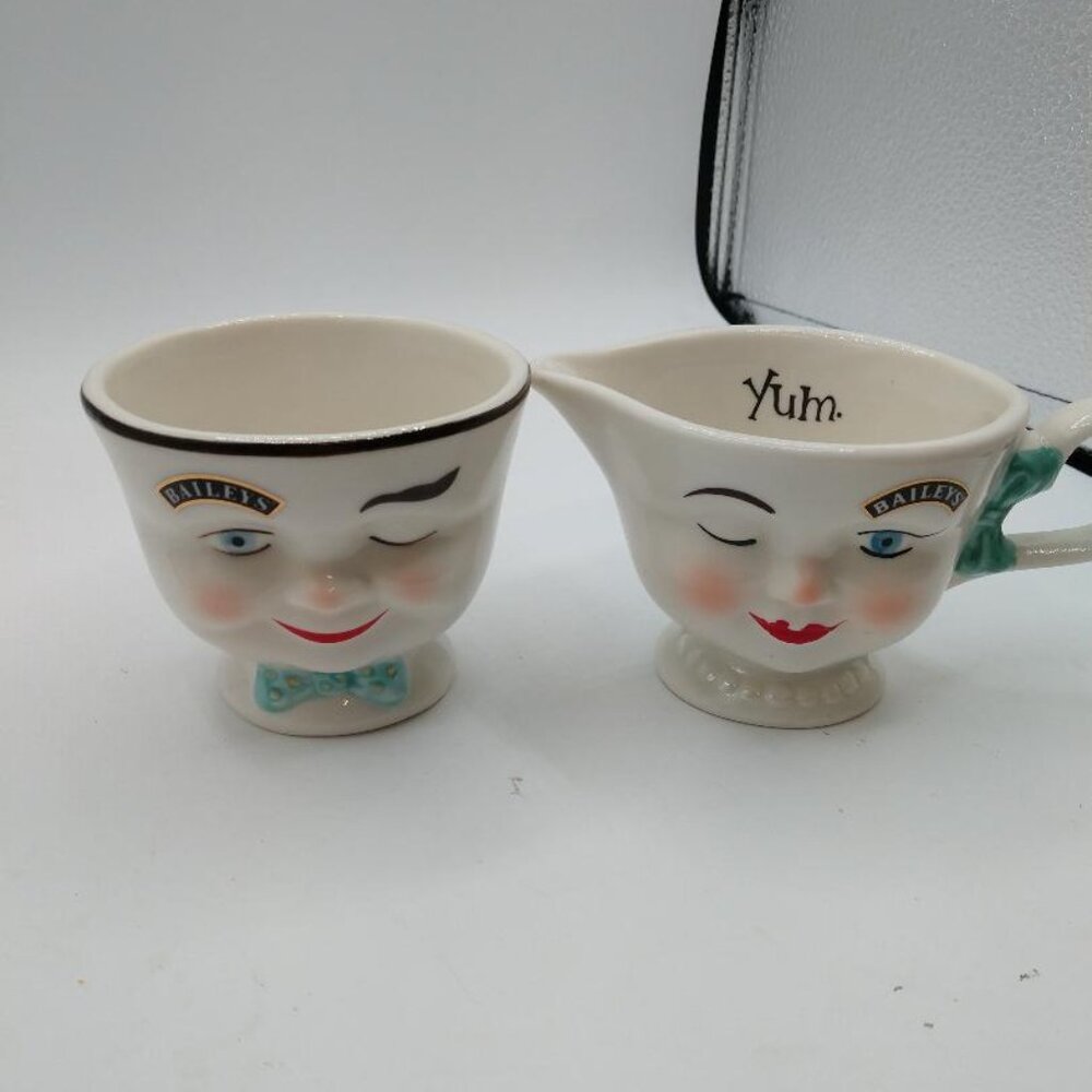 Bailey's Irish Cream Sugar Bowl and Creamer Set 1996 Limited Edition Yum Winking